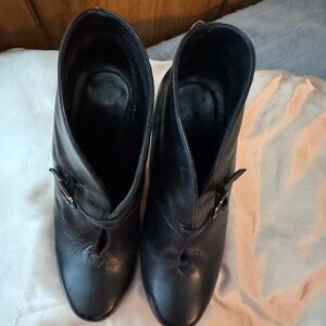 Theory Black Leather Shoes